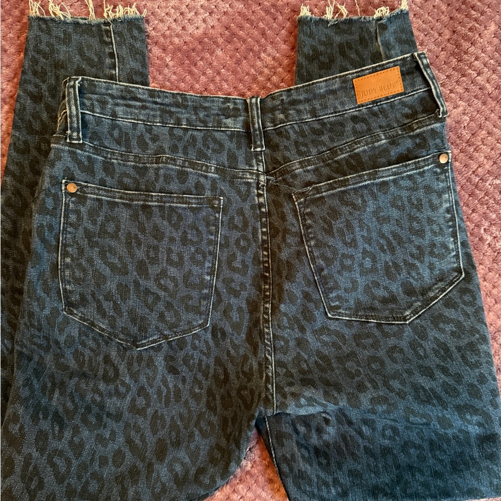 Judy Blue Women's Leopard Print Jeans - sz 11/30 - Picture 3 of 5